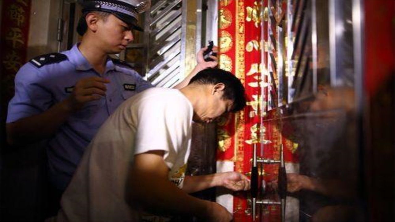 三门峡请开锁师傅开了锁后，师傅